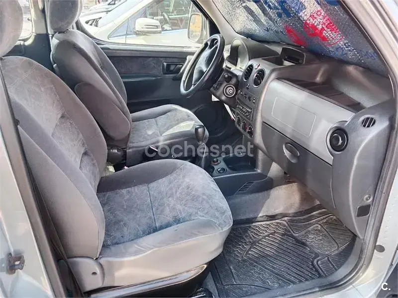 Usado Citroën Berlingo 110 CV (80 kW) 2004 Azul Monovolumen