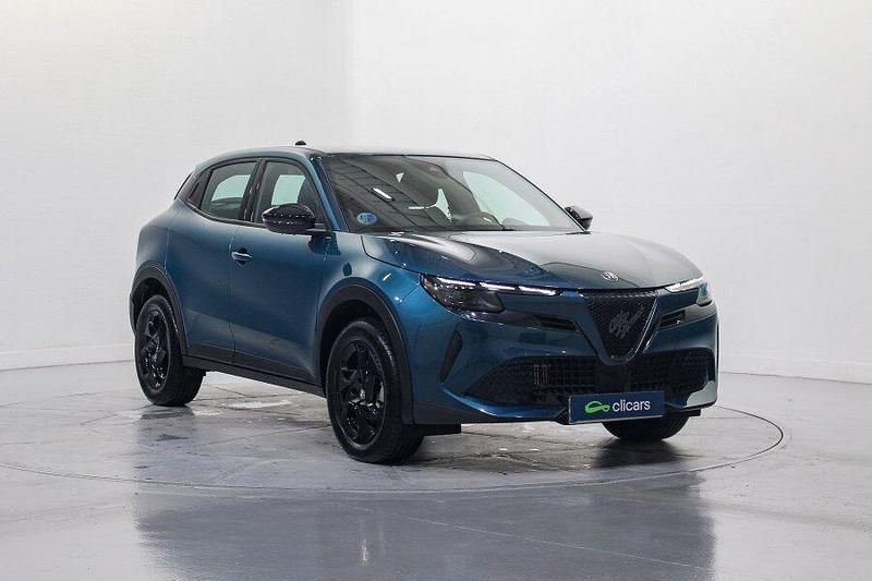 Usado Alfa Romeo Junior 136 CV (100 kW) 2025 Azul SUV