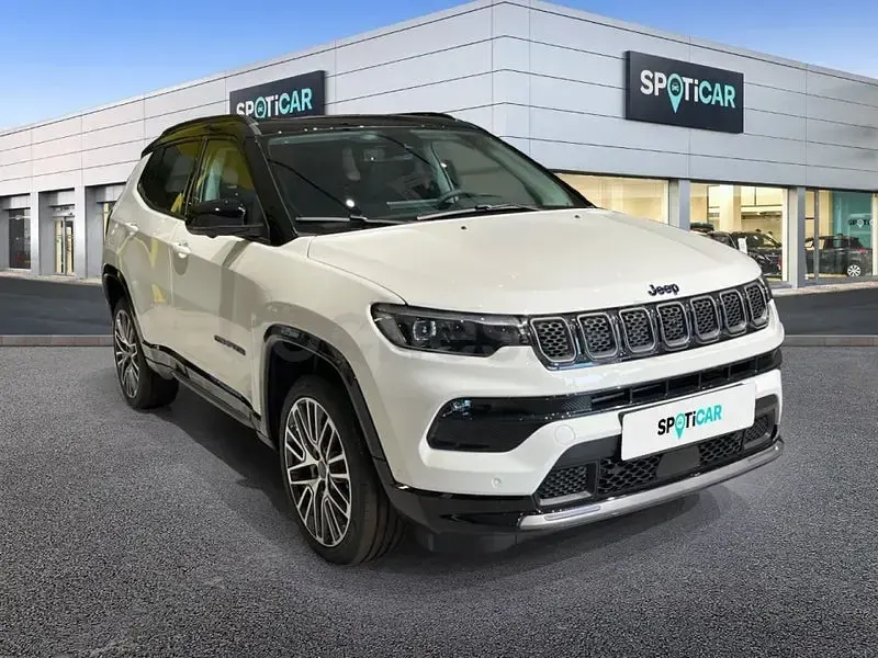 Usado Jeep Compass Summit 240 CV (176 kW) 2025 Blanco SUV