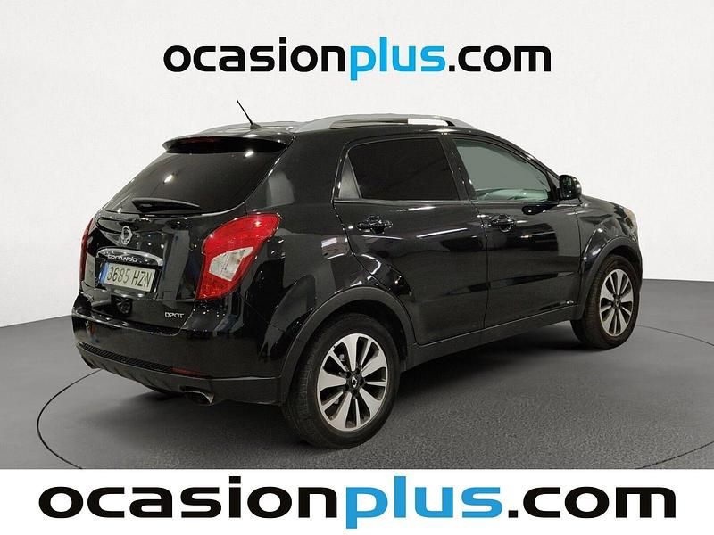 Usado SsangYong Korando Limited 175 CV (128 kW) 2014 Negro SUV