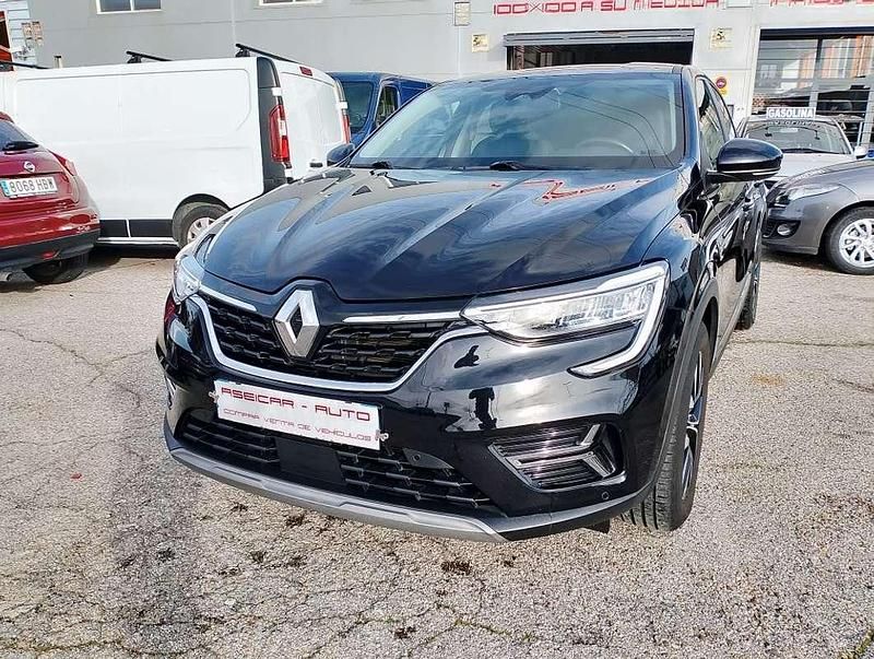 Usado Renault Arkana Equilibre 143 CV (105 kW) 2022 Negro SUV