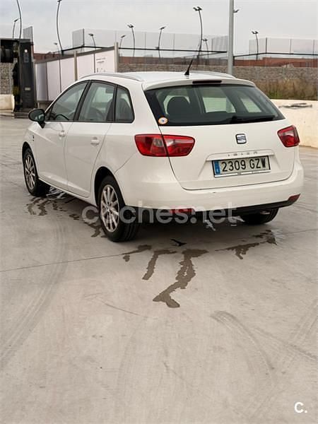Usado Seat Ibiza ST Style 105 CV (77 kW) 2010 Blanco Familiar