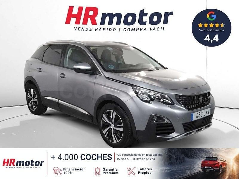 Usado Peugeot 3008 Allure 131 CV (96 kW) 2020 Gris / plata SUV