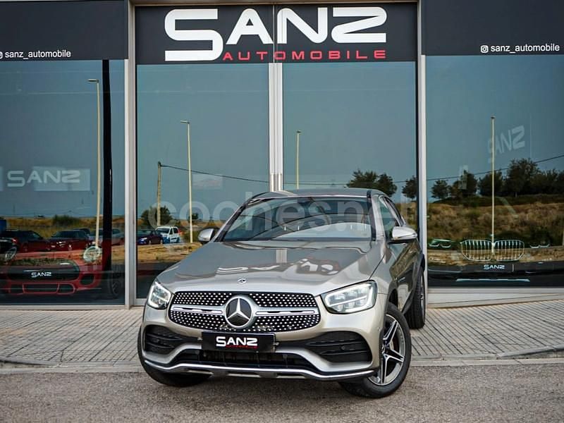 Usado Mercedes GLC300e 320 CV (235 kW) 2021 Gris / plata Coupe