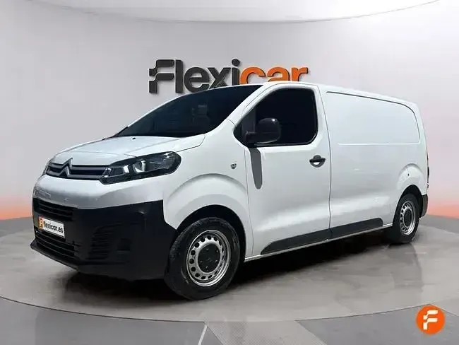 Usado Citroën Jumpy 102 CV (75 kW) 2024 Blanco Monovolumen