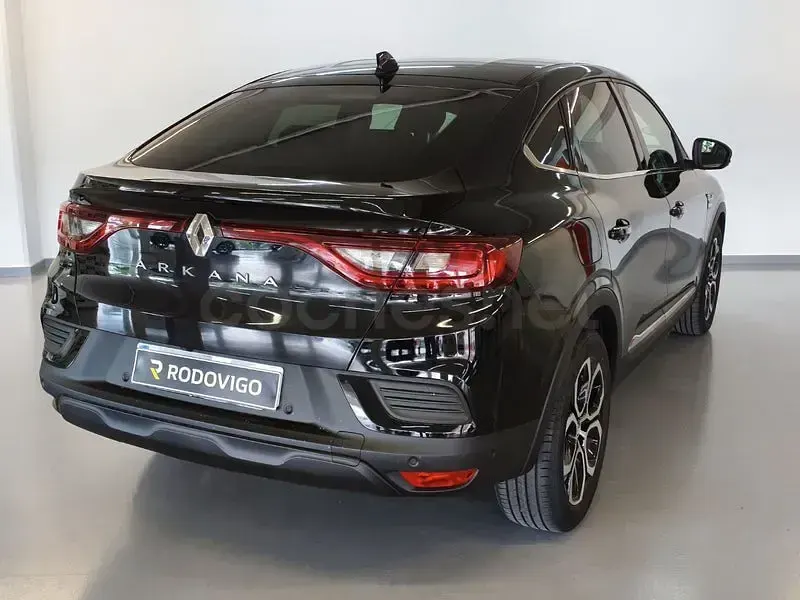 Usado Renault Arkana Zen 140 CV (102 kW) 2021 Negro SUV
