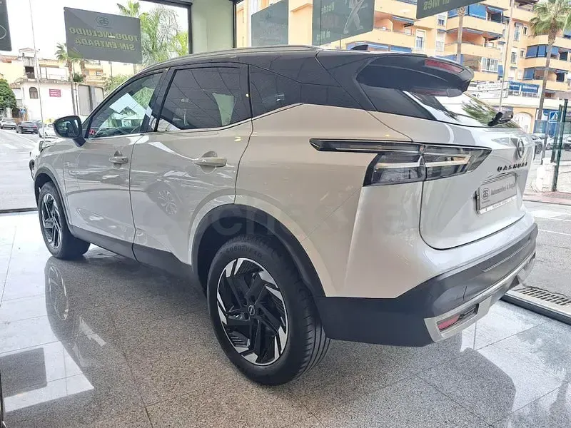 Usado Nissan Qashqai N-Connecta 158 CV (116 kW) 2024 Blanco SUV