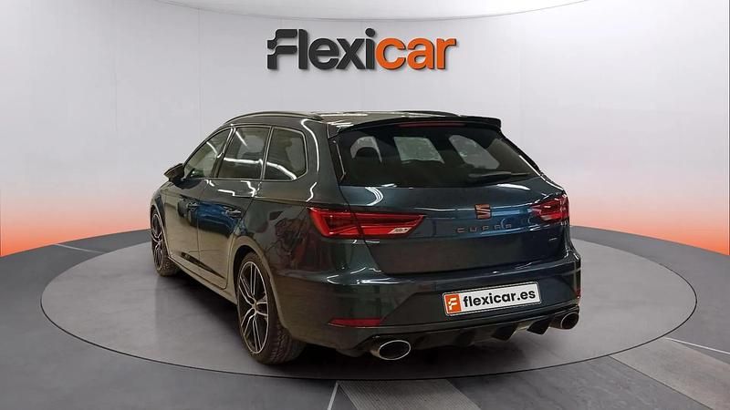 Usado Seat Leon ST 4Drive 300 CV (220 kW) 2019 Gris Familiar