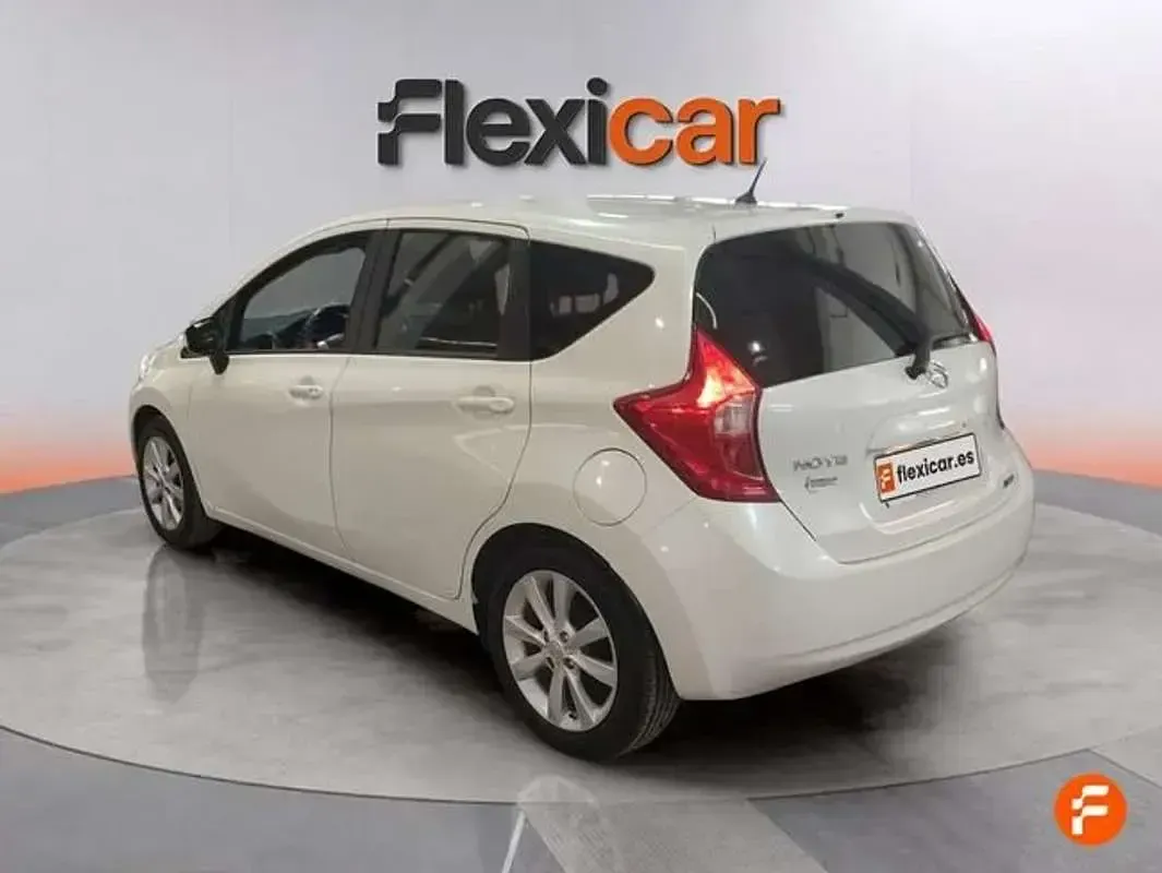 Usado Nissan Note Acenta 90 CV (66 kW) 2016 Blanco Utilitario