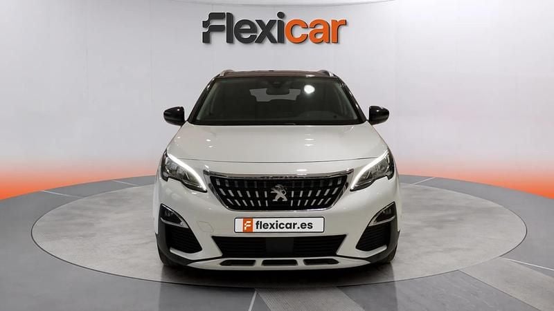 Usado Peugeot 3008 Allure 120 CV (88 kW) 2017 Blanco Monovolumen