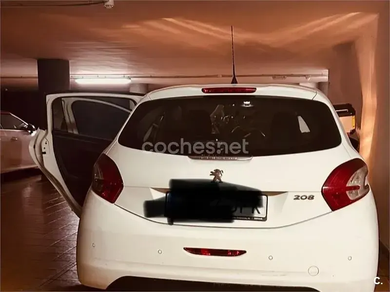 Usado Peugeot 208 Business-Line 68 CV (50 kW) 2015 Blanco Utilitario