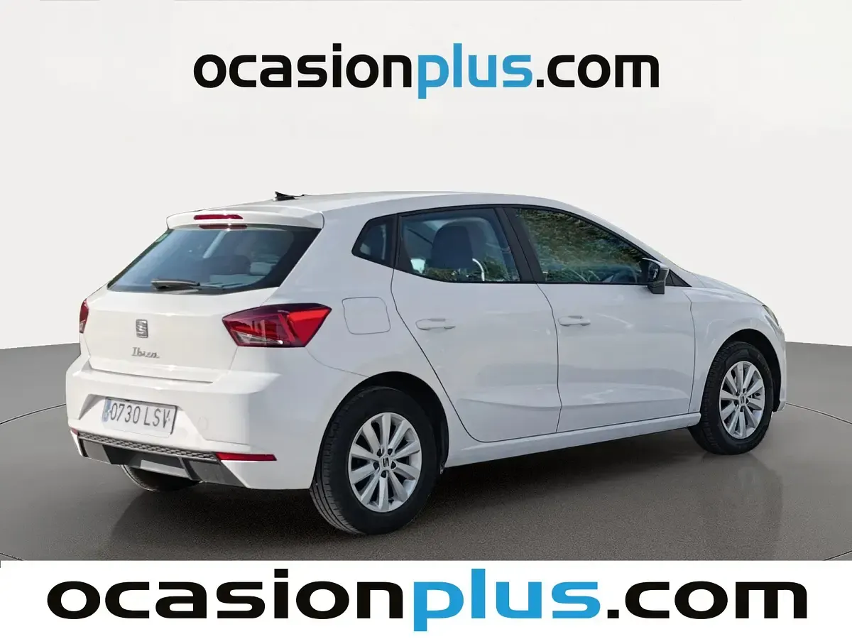 Usado Seat Ibiza Style Plus 90 CV (66 kW) 2021 Blanco Utilitario