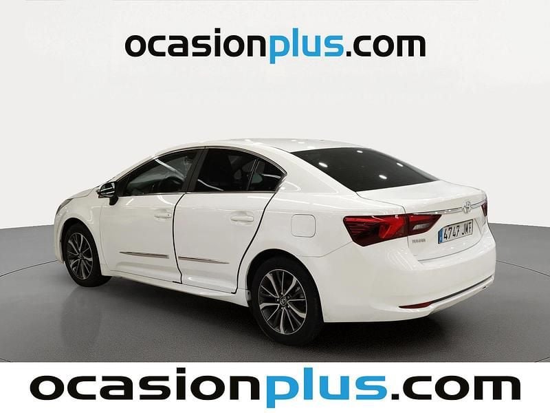 Begagnad Toyota Avensis Advance 143 HK (105 kW) 2016 Vit Sedan