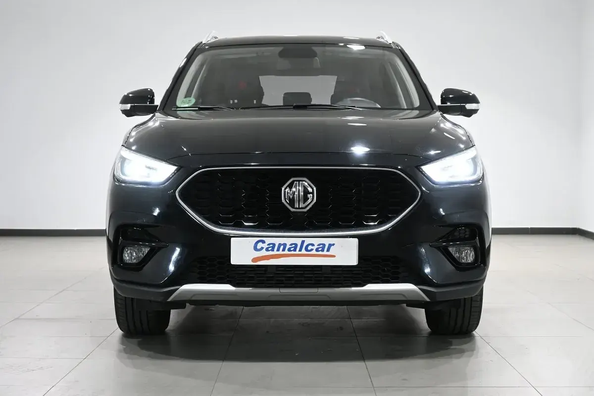 Usado MG ZS Luxury 111 CV (81 kW) 2024 Negro SUV