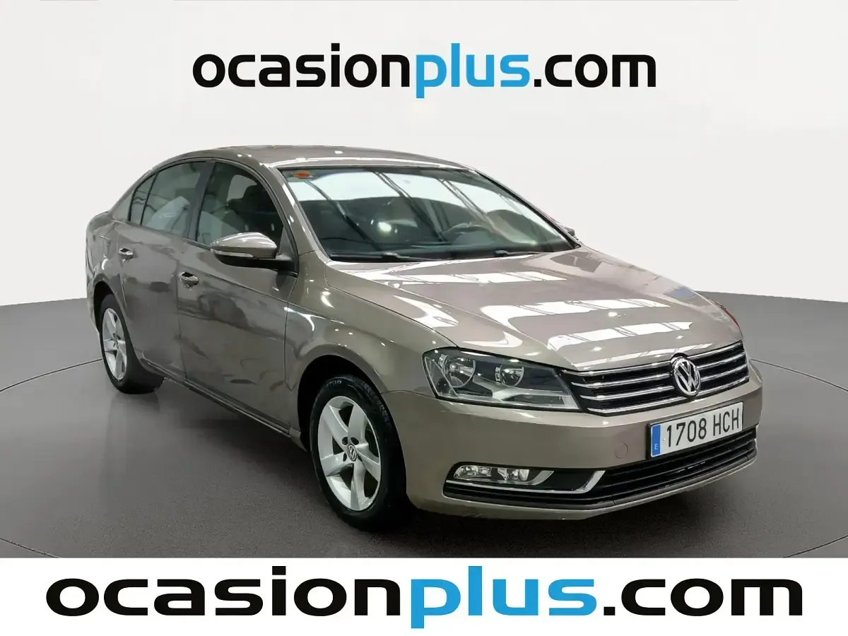 Begagnad VW Passat Edition 105 HK (77 kW) 2011 Brun Sedan