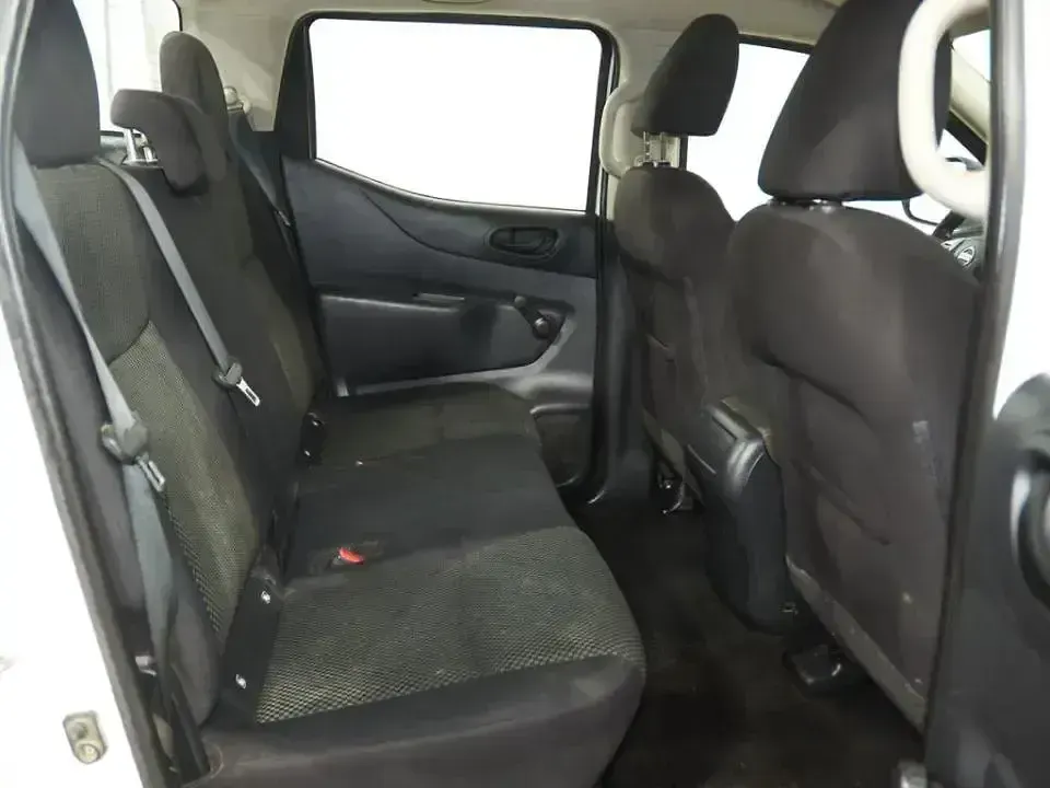 Usado Nissan Navara Visia 163 CV (119 kW) 2020 Blanco Pickup/Camioneta