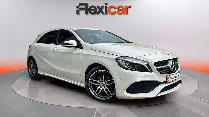 Blanco Usado 2017 Mercedes A180 AMG line Utilitario | 16.990 € (Buen precio) - Imagen 1/4
