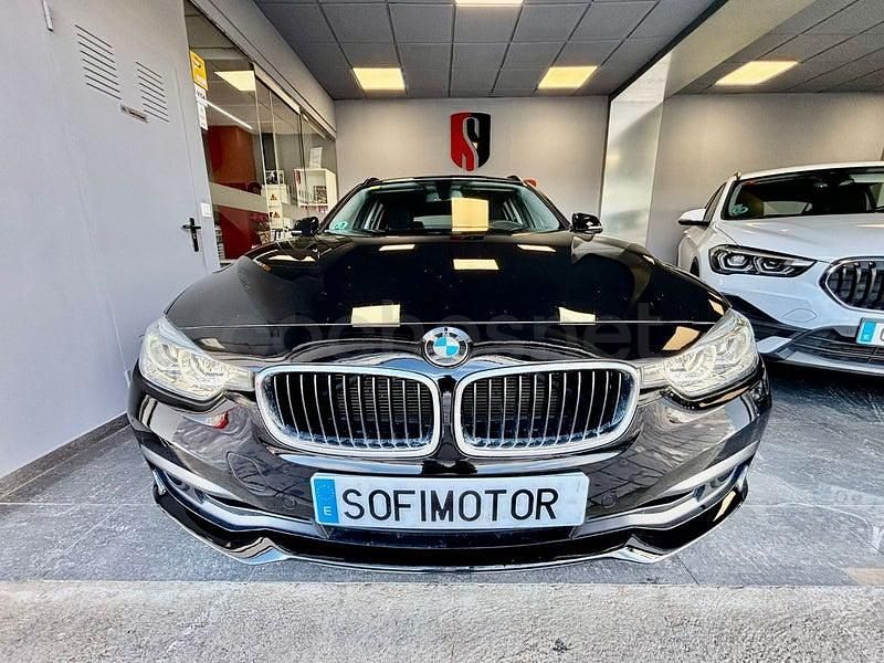 Usado BMW 318 143 CV (105 kW) 2015 Negro Familiar