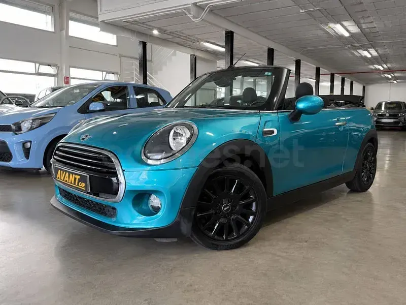 Usado Mini Cooper D 116 CV (85 kW) 2018 Azul Utilitario