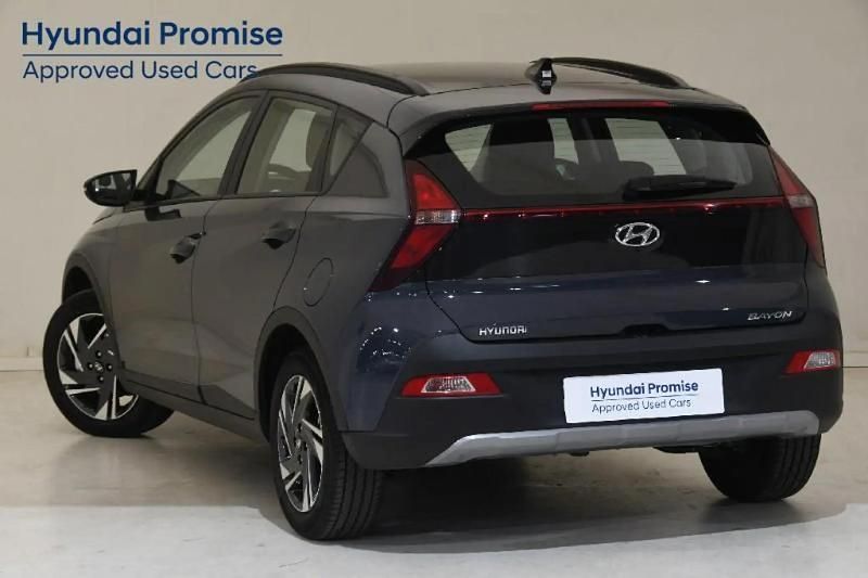 Nuevo Hyundai Bayon 100 CV (73 kW) 2025 Gris/plata SUV