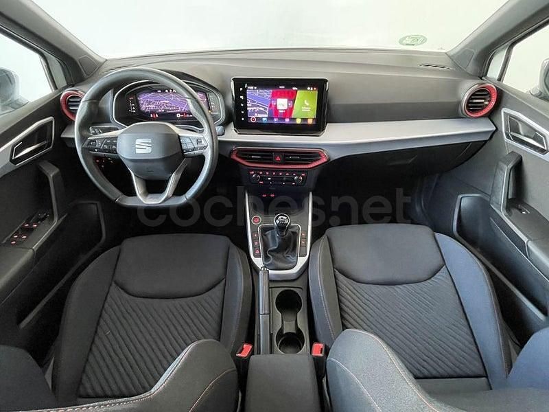 Usado Seat Arona FR 115 CV (84 kW) 2025 Blanco SUV