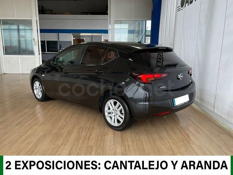 Usado Opel Astra Selective 110 CV (80 kW) 2016 Negro Berlina