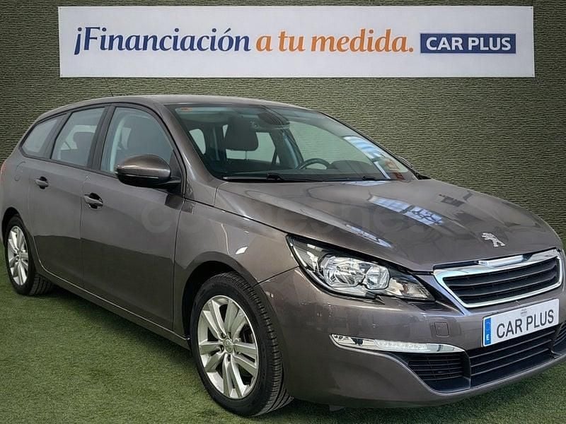 Usado Peugeot 308 SW Business-Line 120 CV (88 kW) 2014 Gris / plata Familiar