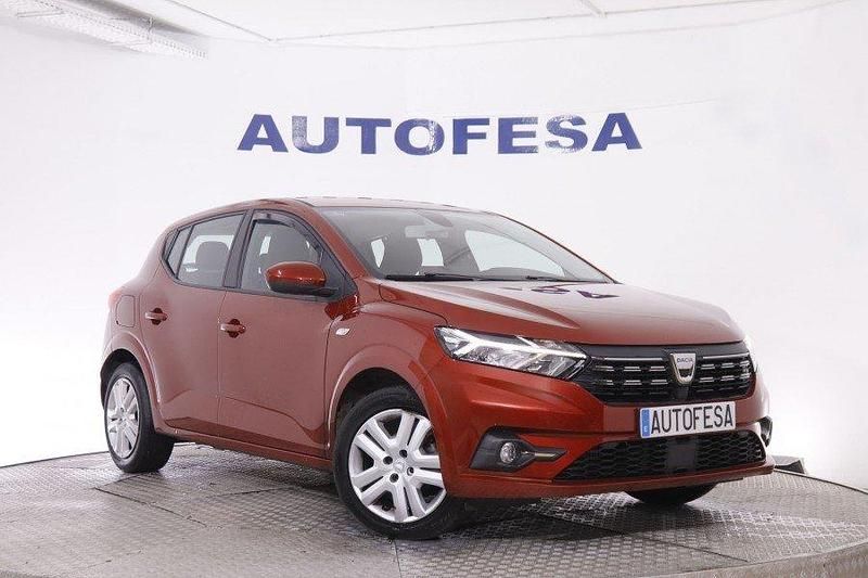 Usado Dacia Sandero Comfort 100 CV (73 kW) 2021 Granate