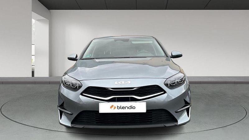 Usado Kia Ceed 120 CV (88 kW) 2024 Gris Utilitario