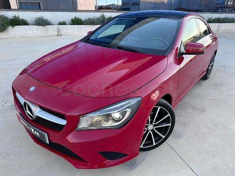 Rojo Usado 2016 Mercedes CLA200 Urban Berlina | 15.990 € (Buen precio) - Imagen 1/4