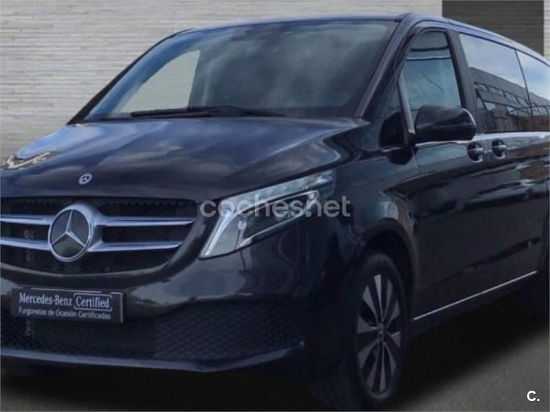 Negro Usado 2022 Mercedes V220 Monovolumen | 48.900 € (Buen precio) - Imagen 1/4