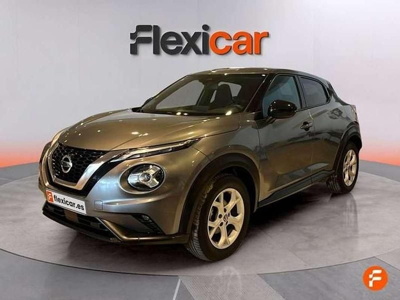 Usado Nissan Juke N-Connecta 114 CV (83 kW) 2021 Gris SUV