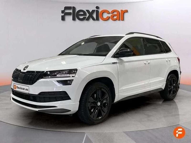 Usado Skoda Karoq SportLine 150 CV (110 kW) 2021 Blanco SUV