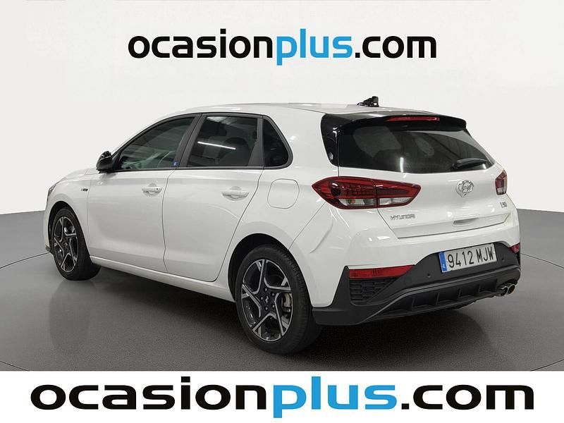 Usado Hyundai i30 N Line 120 CV (88 kW) 2023 Blanco