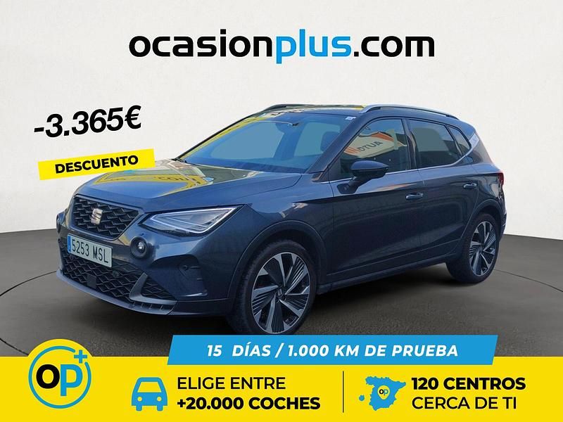 Usado Seat Arona FR 150 CV (110 kW) 2024 Gris / plata SUV