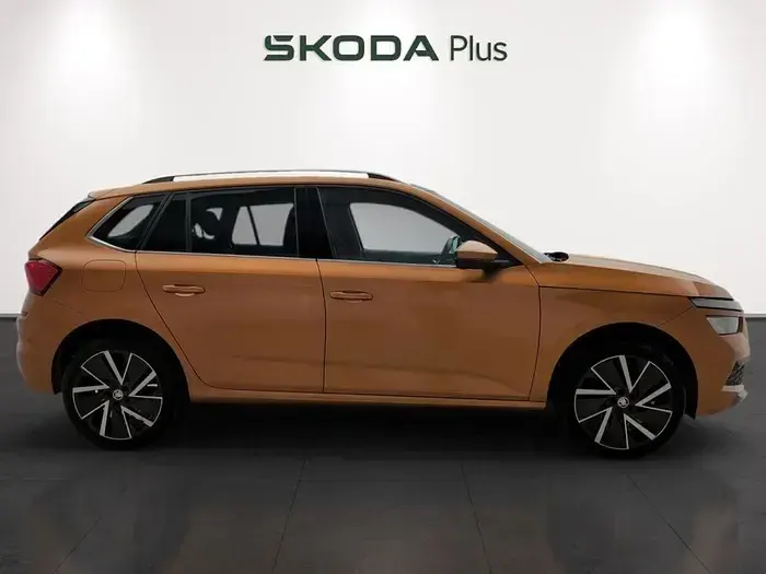 Usado Skoda Kamiq Sport 110 CV (80 kW) 2023 Naranja SUV