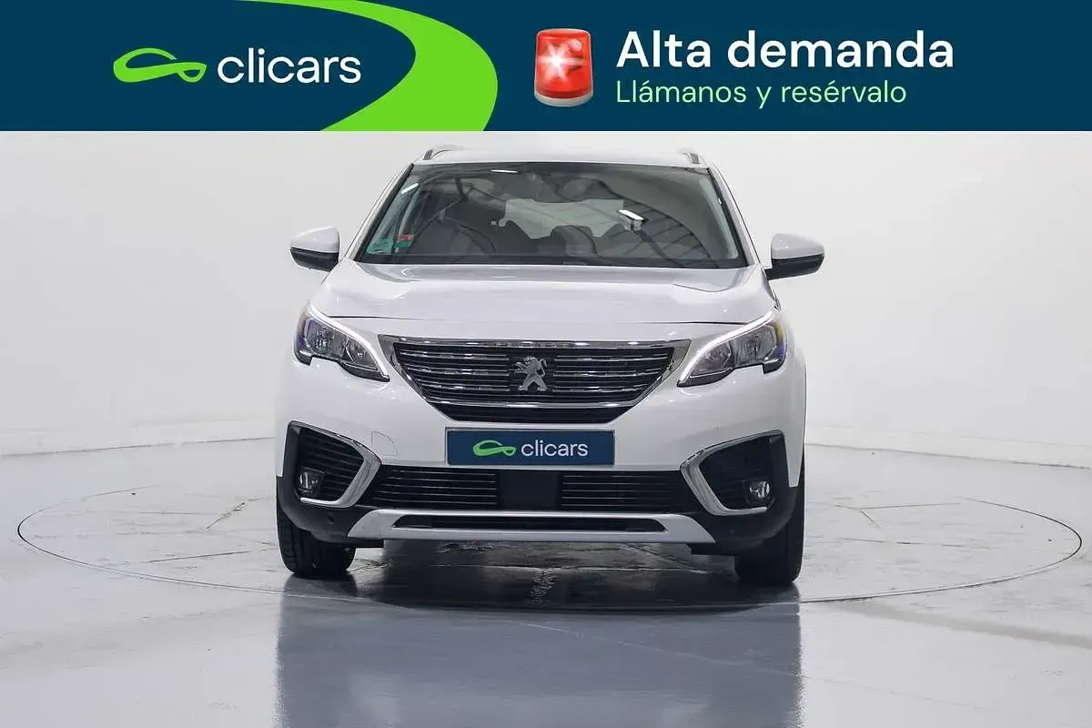 Usado Peugeot 5008 Allure 131 CV (96 kW) 2018 Blanco SUV