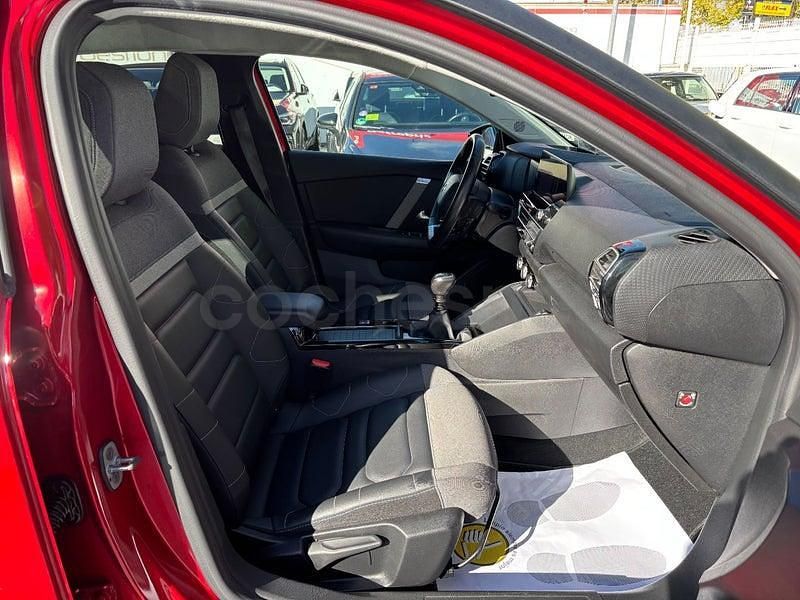 Usado Citroën C4 PureTech 130 CV (95 kW) 2023 Granate SUV