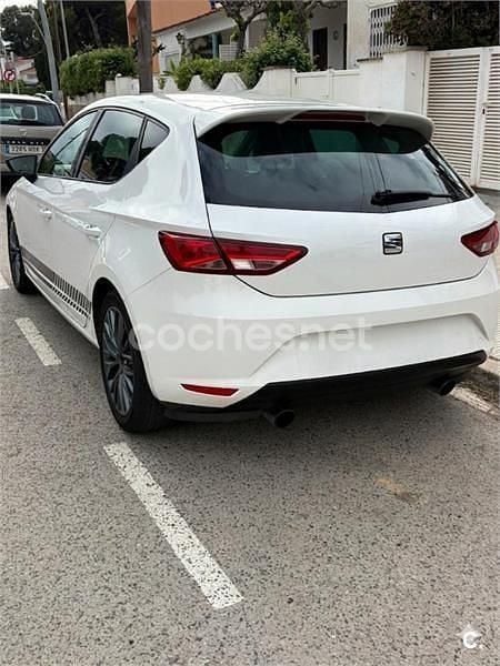 Usado Seat Leon CONNECT 110 CV (80 kW) 2016 Blanco Berlina