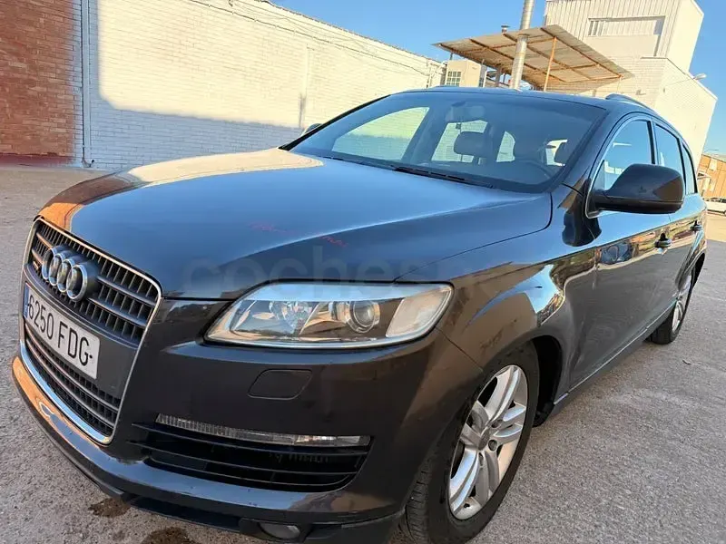 Usado Audi Q7 233 CV (171 kW) 2006 Gris / plata SUV
