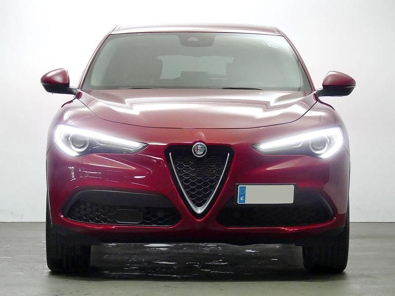 Usado Alfa Romeo Stelvio Sprint 200 CV (147 kW) 2020 Rojo SUV