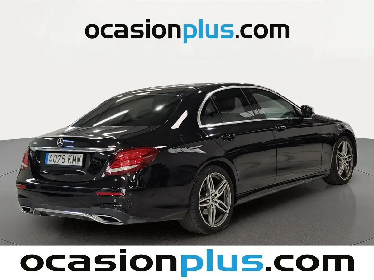 Usado Mercedes E220 194 CV (142 kW) 2018 Negro Berlina