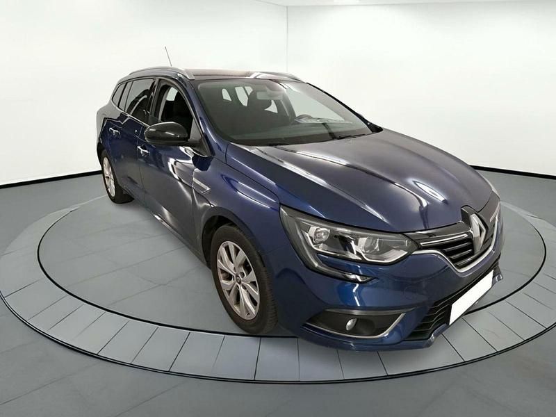 Usado Renault Mégane IV LIMITED 140 CV (102 kW) 2018 Azul Utilitario
