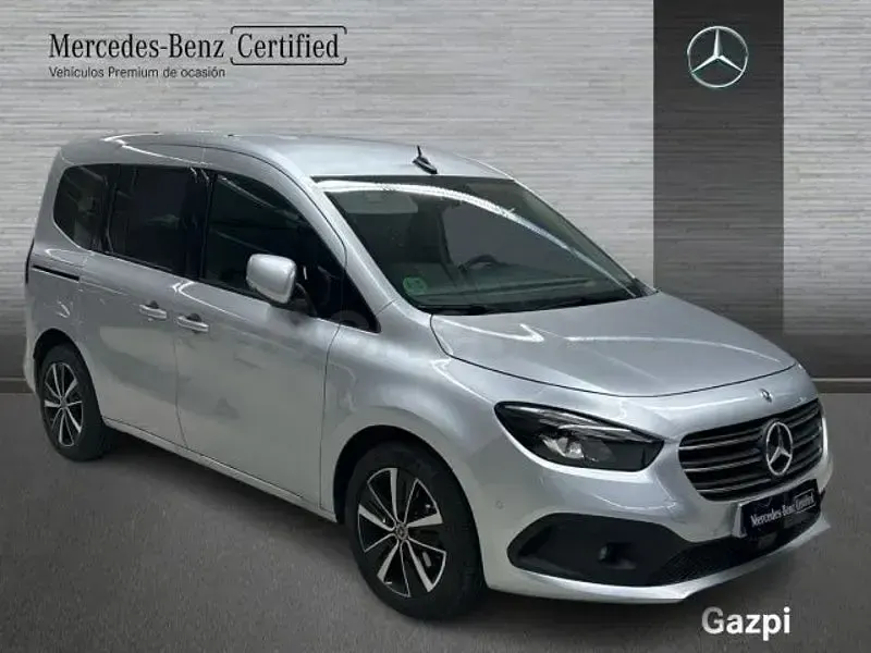 Nuevo Mercedes T180 116 CV (85 kW) 2026 Gris / plata Monovolumen