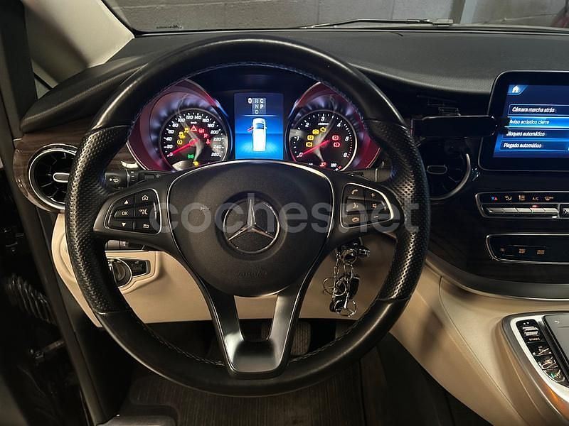 Usado Mercedes V220 Avantgarde 163 CV (119 kW) 2023 Negro Monovolumen