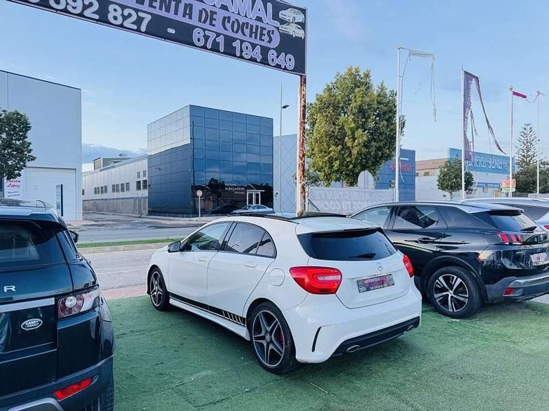 Usado Mercedes A200 AMG line 136 CV (100 kW) 2013 Blanco Utilitario