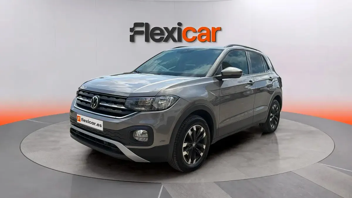 Usado VW T-Cross Advance 110 CV (80 kW) 2021 Gris SUV