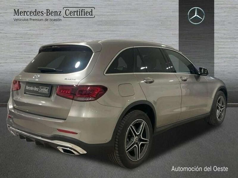 Usado Mercedes GLC200 AMG line 163 CV (119 kW) 2019 Plateado SUV