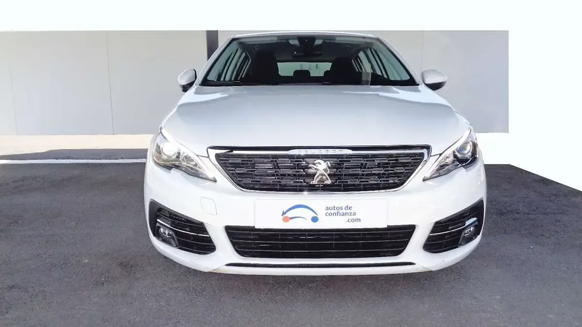 Usado Peugeot 308 Active 131 CV (96 kW) 2022 Utilitario