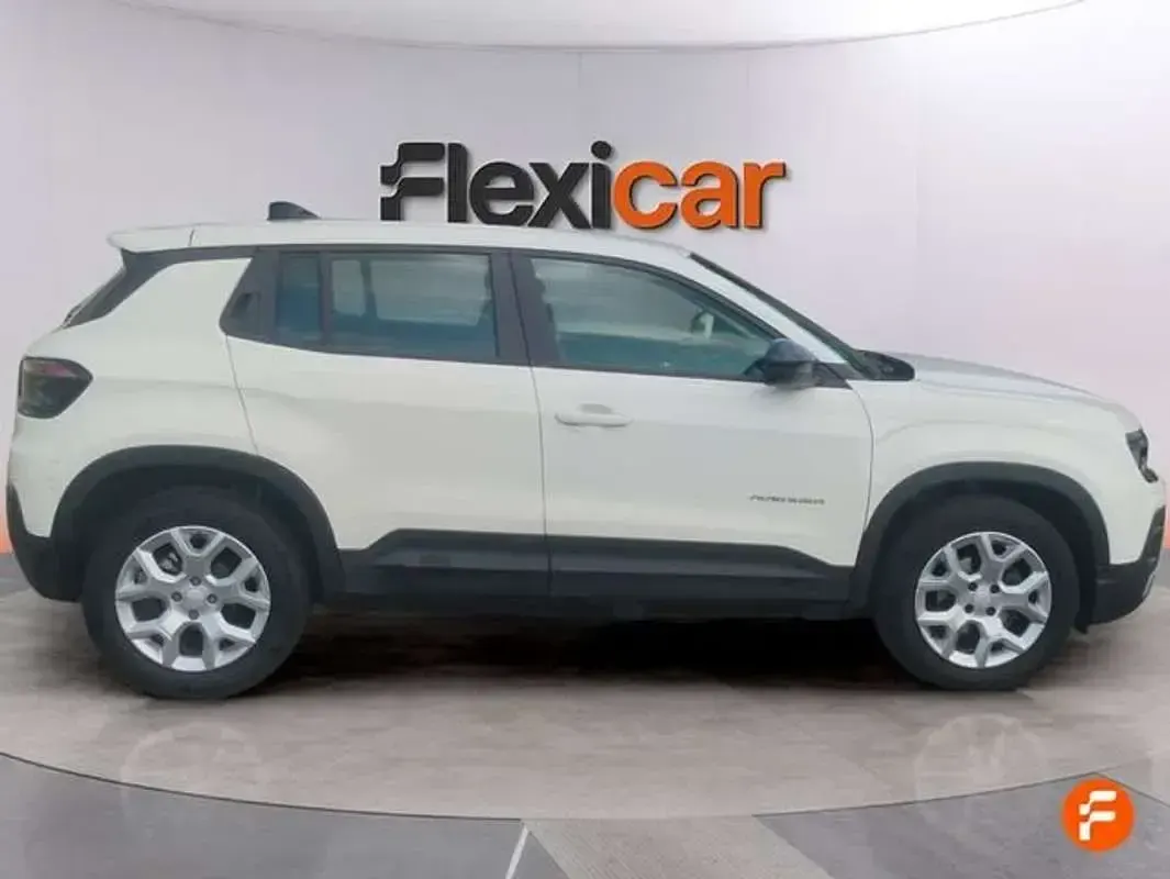 Usado Jeep Avenger 101 HP (74 kW) 2023 Branco SUV
